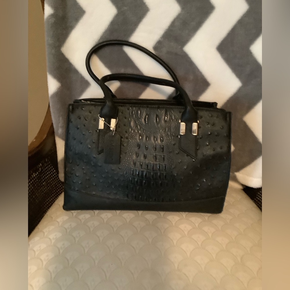Casein vintage handbag used a couple of times, croc embossed leather, strap& bag